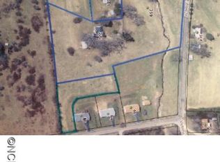 375 King Rd, Flat Rock, NC 28731