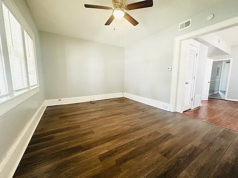 1008 Adams St SE #1 — Photo 5
