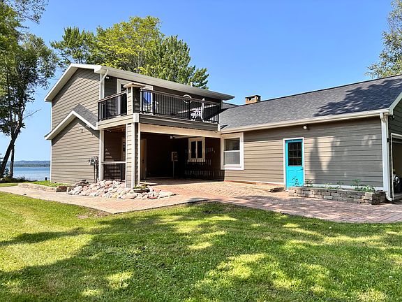 3rd image of 3344 Lakeshore Dr