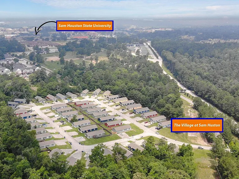 166 Varsity Dr — Photo 29