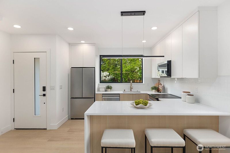 5th image of 9026 Corliss Avenue N