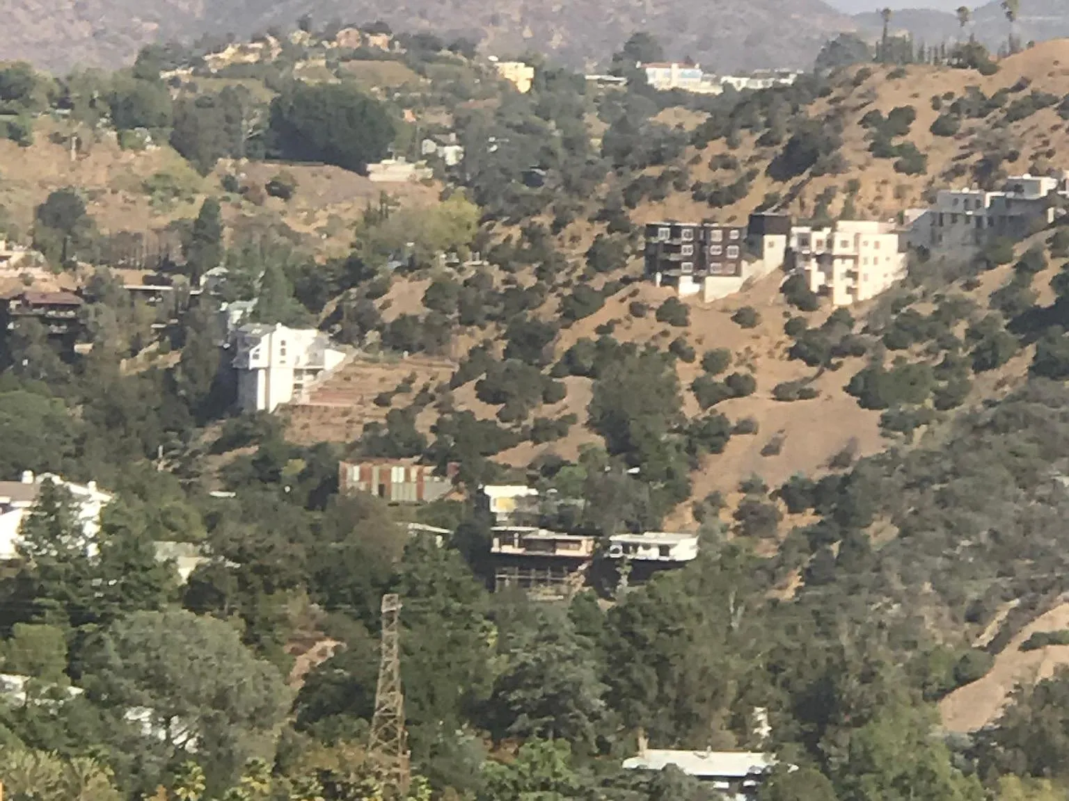 Ridgemont Dr, Los Angeles — Photo 2