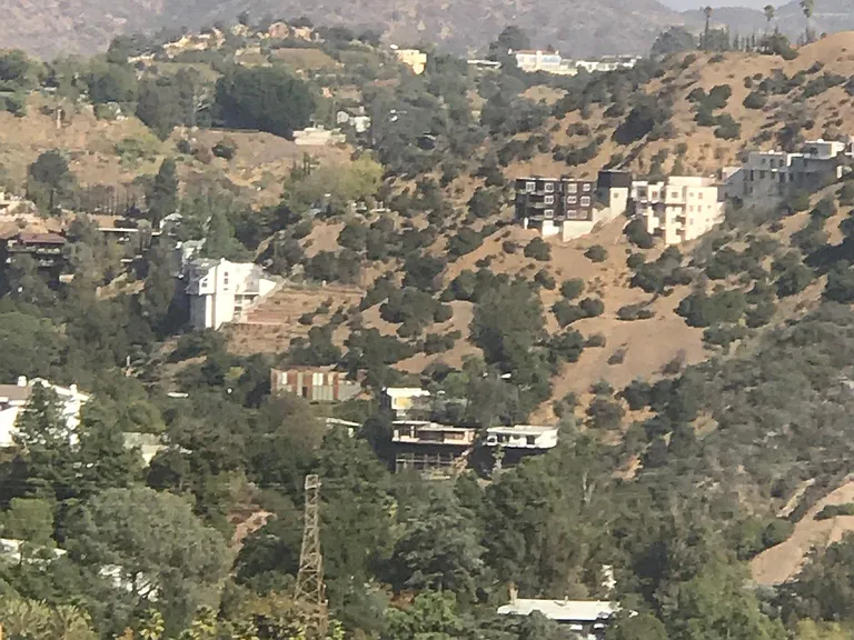 Ridgemont Dr — Photo 2