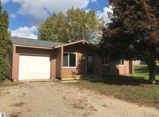 4302 S Curry Dr, Traverse City, MI 49685