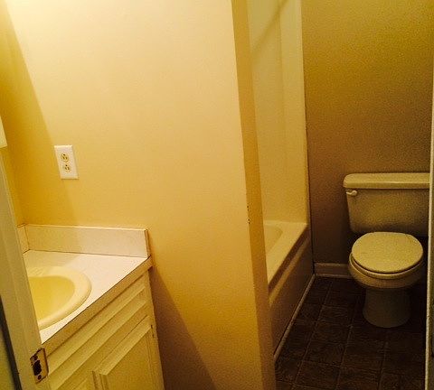 Full Bath Upstiars