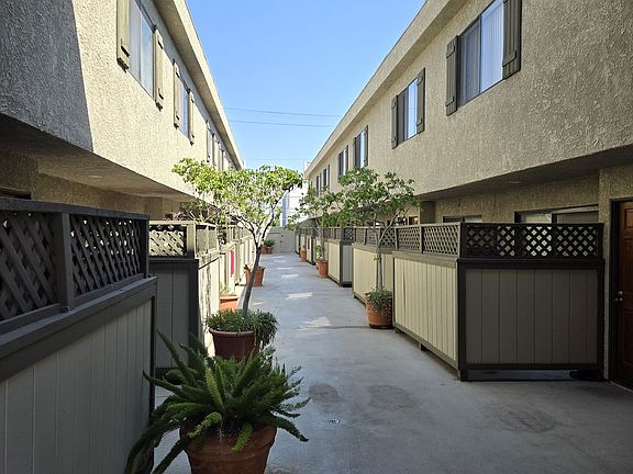3rd image of 620 E Santa Anita Ave APT H