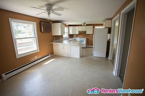 3rd image of 22740 Saint Croix Trl N