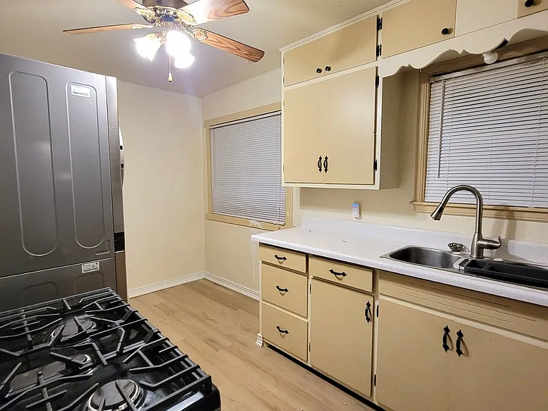 1408 Torney Ave — Photo 5