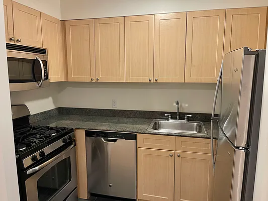 Rented by Realmart Realty LLC | media 8