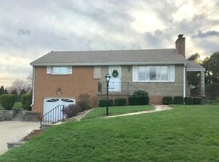 5044 Parkvue Dr, Pittsburgh, PA 15236