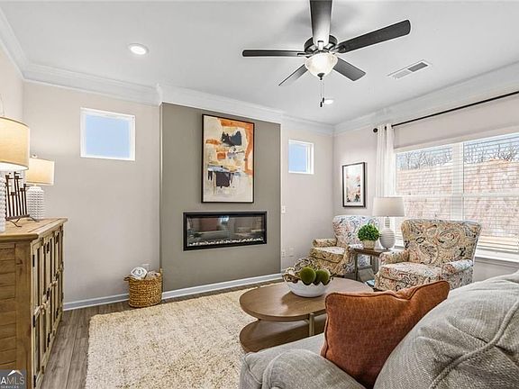 7th image of this home