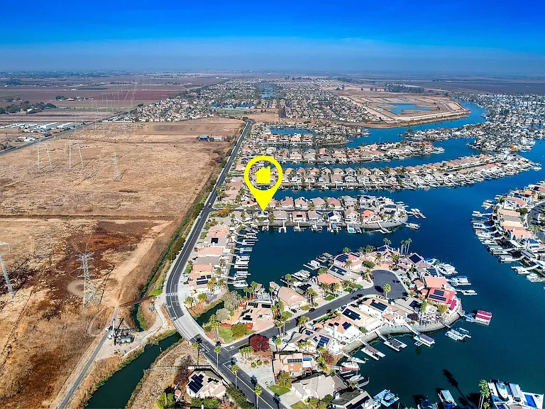 4050 Pier Point — Photo 56