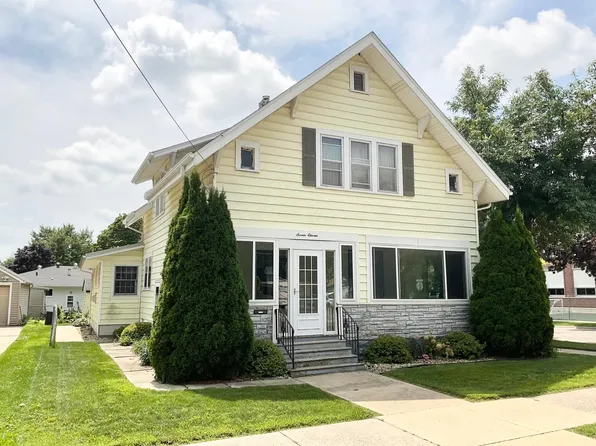 711 8th Ave NW, Austin, MN 55912