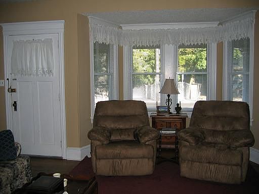 Livingroom Bay Window