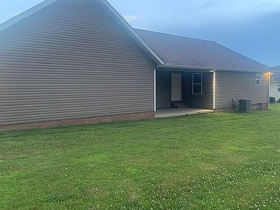 3rd image of 12096 Hidden Meadow Ln