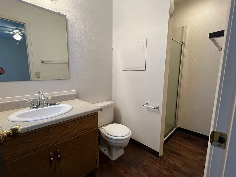 3361A S Clifton Ave — Photo 5
