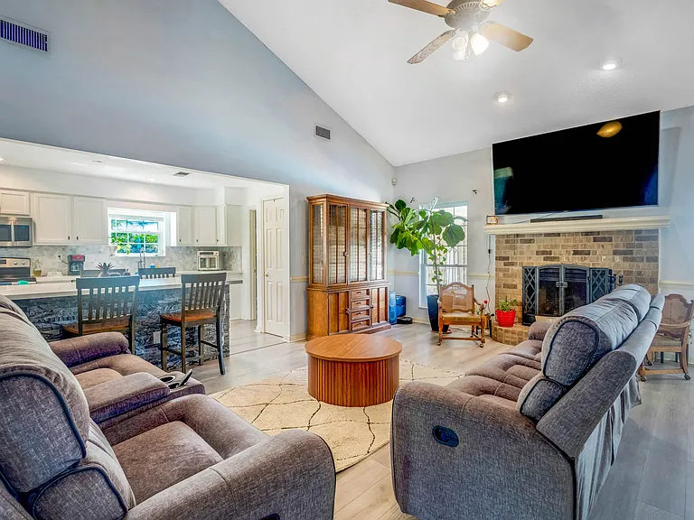 3019 Keats Dr — Photo 33
