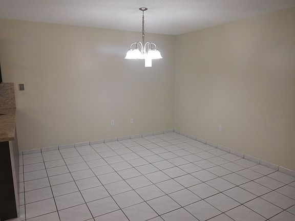 3rd image of 8977 NW 117th Ter