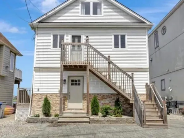 18 Harborside Dr E, Seaside Heights, NJ 08751