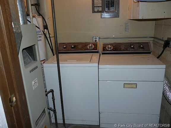 5th image of 1150 N Deer Valley Dr #1047