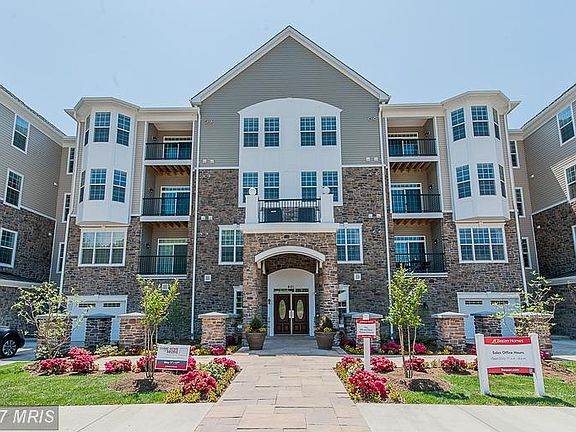 2nd image of 625 Quarry View Ct #205