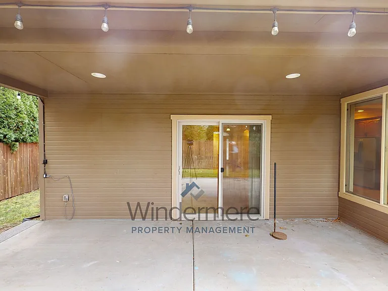 136 Costello Pl — Photo 25