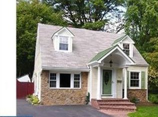 36 Burgess Ave, Morrisville, PA 19067