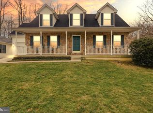 807 Eastern Point Rd, Annapolis, MD 21401