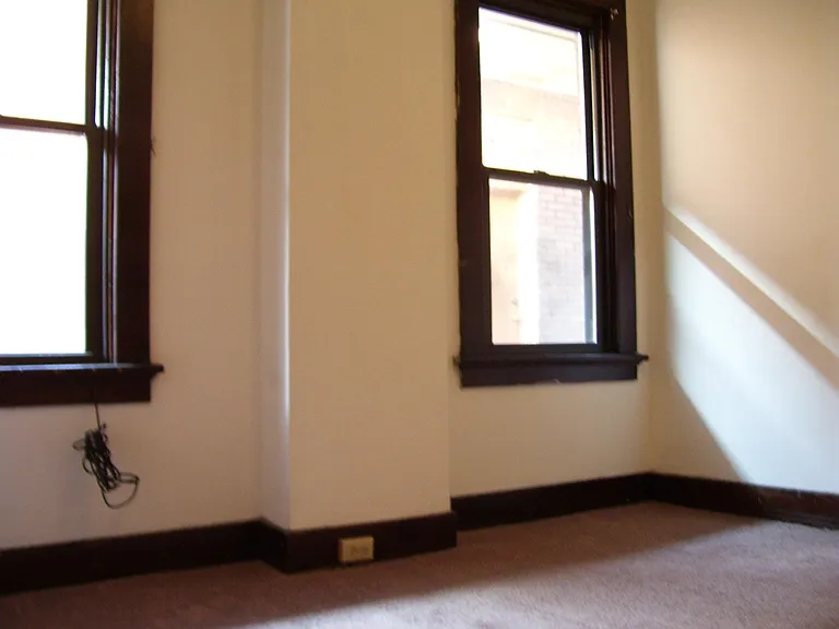 1000 Rebecca Ave #4 — Photo 8