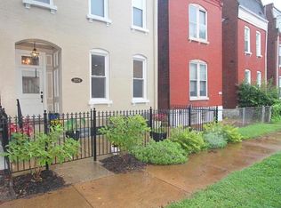 2856 Salena St, Saint Louis, MO 63118