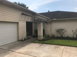 9942 Shell Rock Rd, La Porte, TX 77571