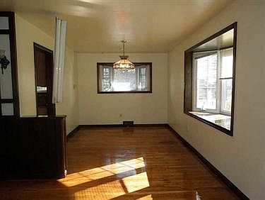 5th image of 4408 McKenzie Dr