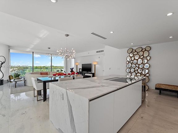 5th image of 10201 Collins Ave Unit 511
