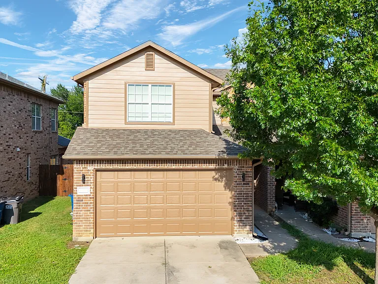 154 Castleridge Dr #B — Photo 8