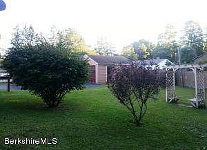 MLS 203761 Curtis Ave09