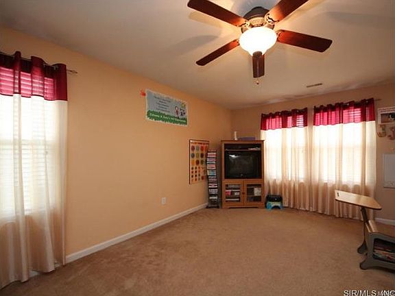 5th image of 1404 Royal Forest Dr