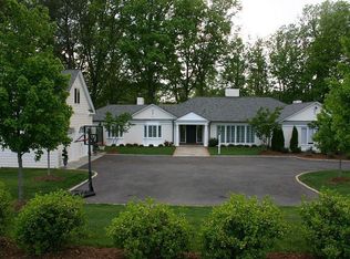 516 Raleigh Manor Rd, Henrico, VA 23229