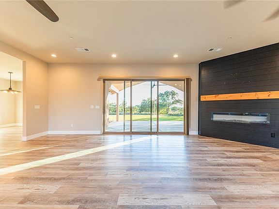 4th image of 21735 Hidy Way