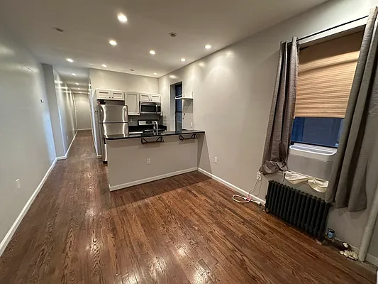 Rented by Premier Metro Realty Corp | media 17