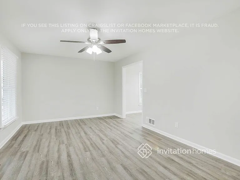 1838 Caribaea Trl SE — Photo 2