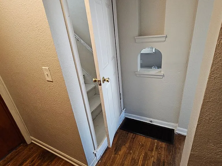 4239 Asbury Dr — Photo 4