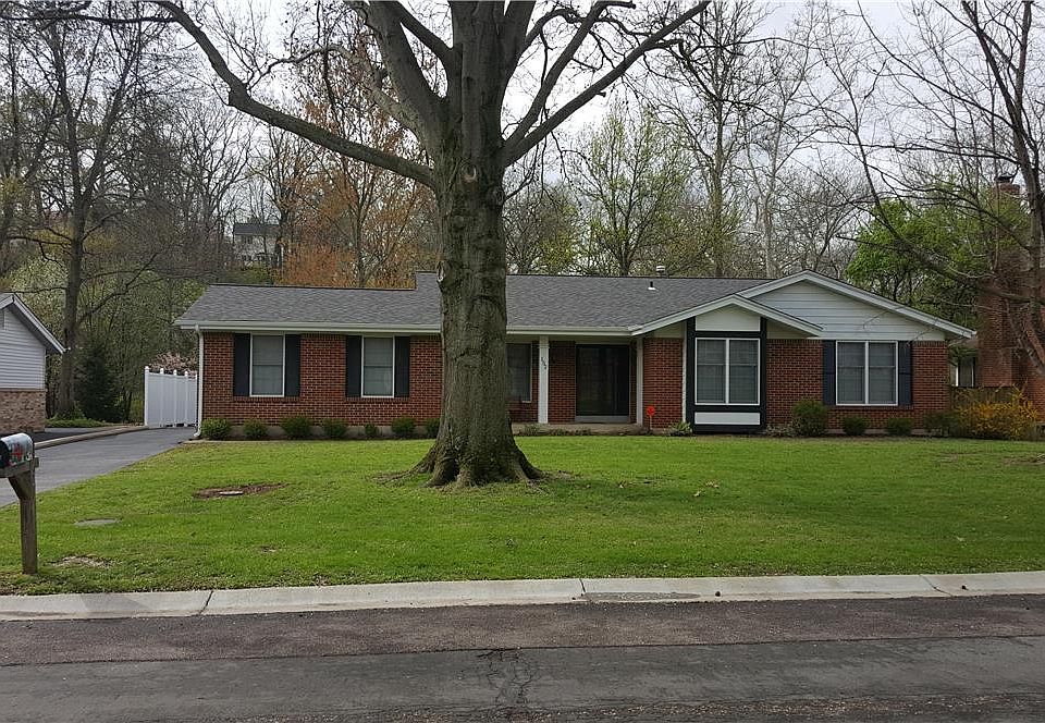 1st image of 152 Country Creek Ct