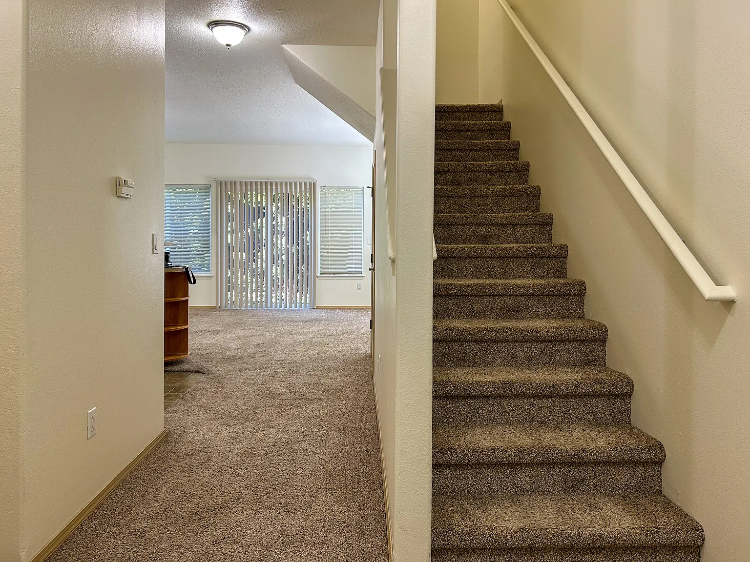 2 bed, 2.5 bath, 1150 sqft, $1,595 — Photo 3