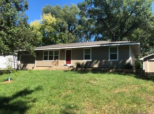 1214 Locust St, Eudora, KS 66025
