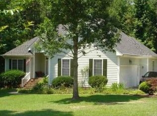 370 Forest Oaks Dr, Clayton, NC 27527