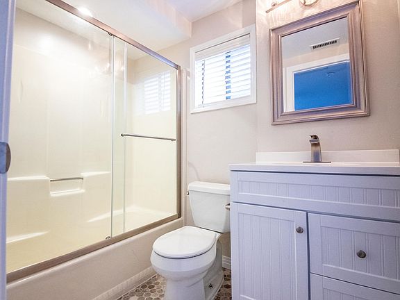 5th image of 1020-1026 S Coast Blvd #219