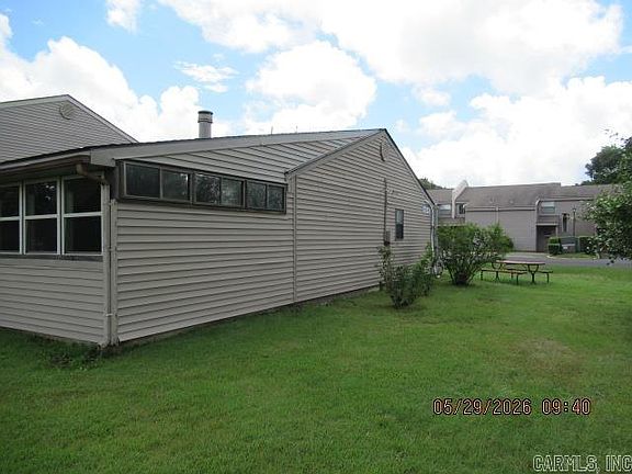5th image of 135 Hillview Dr APT 112