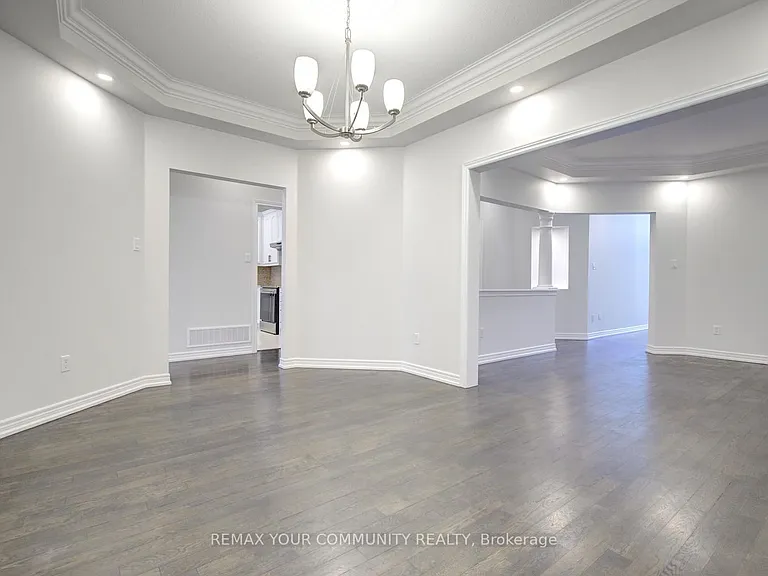 112 Golden Forest Rd — Photo 9