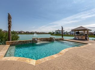 8 Cypress Point Ct, Manvel, TX 77578
