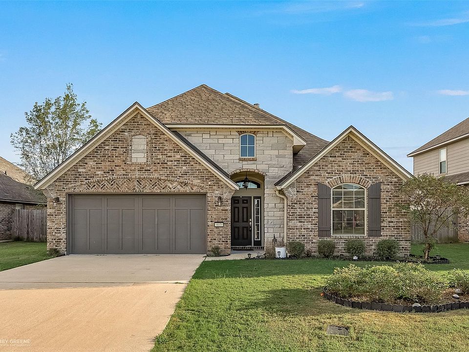 1st image of 617 Labarre Ln